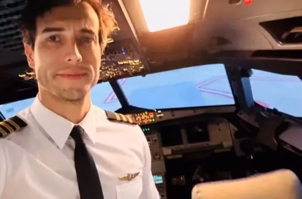 leandro-bertazzo-instrutor-de-voo-que-se-jogou-de-aviao-na-argentina-foto-reproducao-redes-sociais-1-